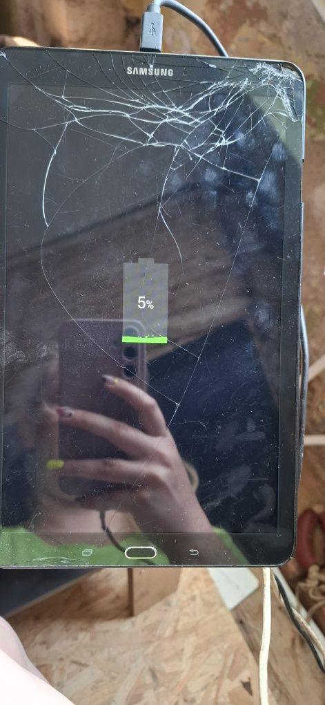 Telefony na czesci od 20-50zł monitor tablet
