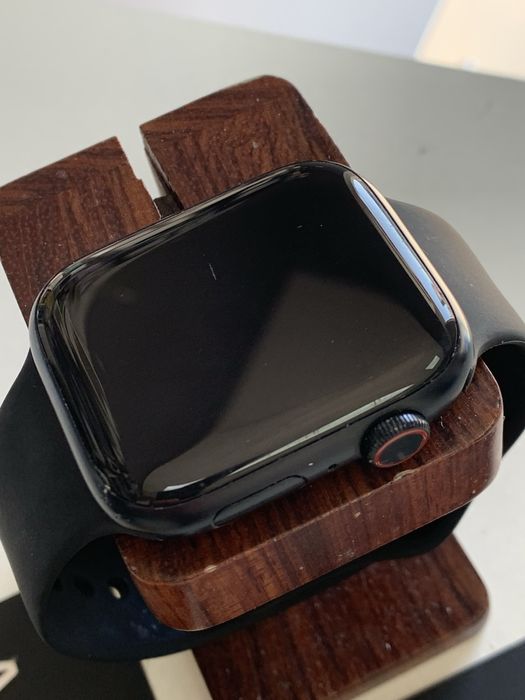 Оригінальні  apple watch series 7 45 mm