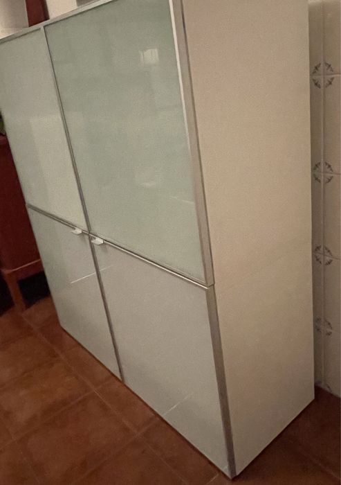 Ikea BESTA 2 modulos branco c/ vidro  painel superior