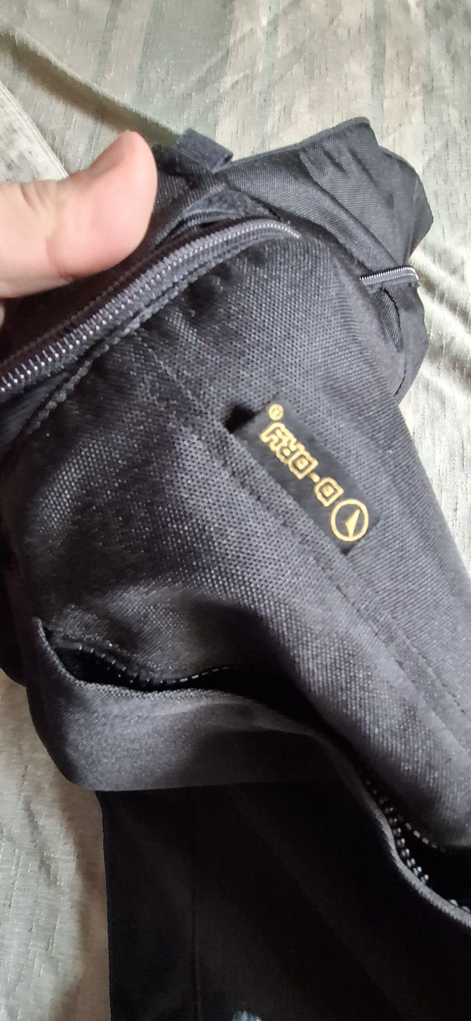 Casaco e calças dainese