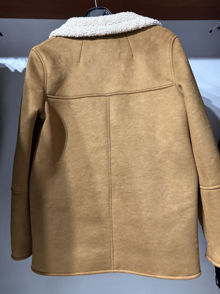 Kurtka kożuch Stradivarius (brąz, camel, roz. M)