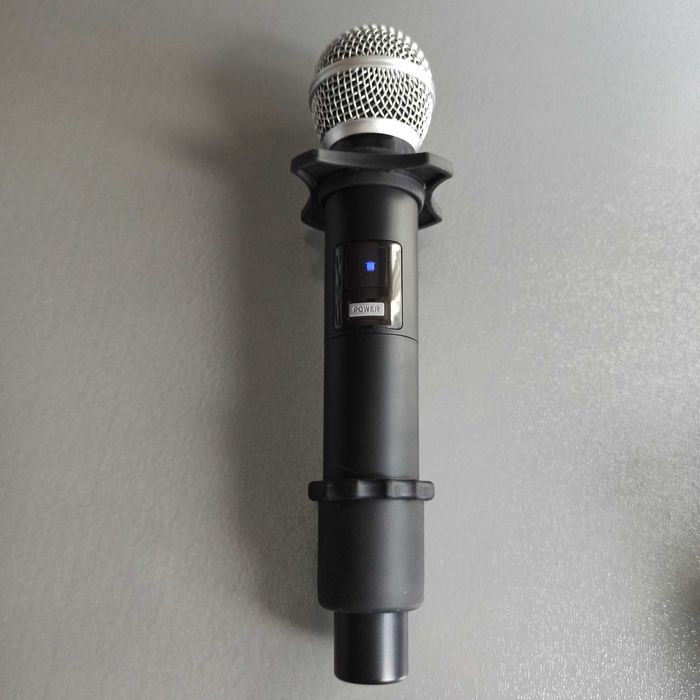 Радиомикрофон на 18650  Стан нового !