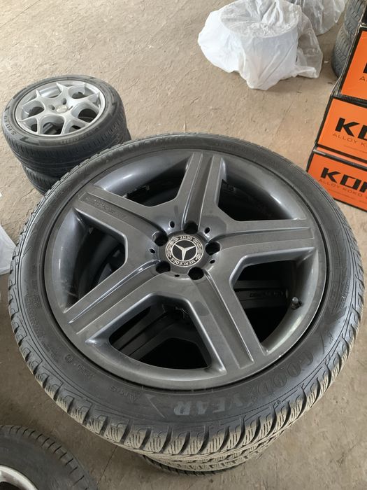 Диски AMG R19 з шинами 255/40