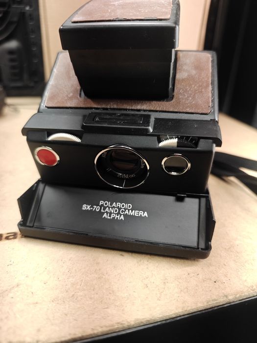 Polaroid SX-70 Land Camera Alpha – składany aparat instant