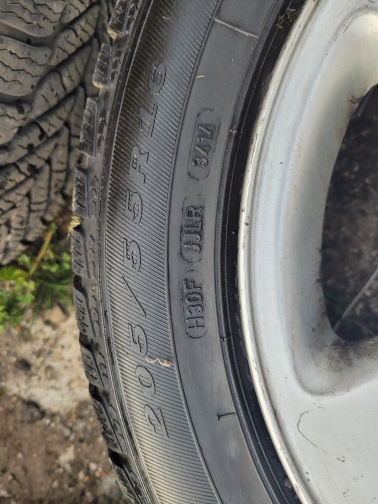 5szt Felgi audi 5x112   opony zimowe  205/55/R16