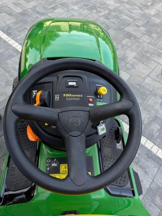kosiarka traktorek john deere x135r