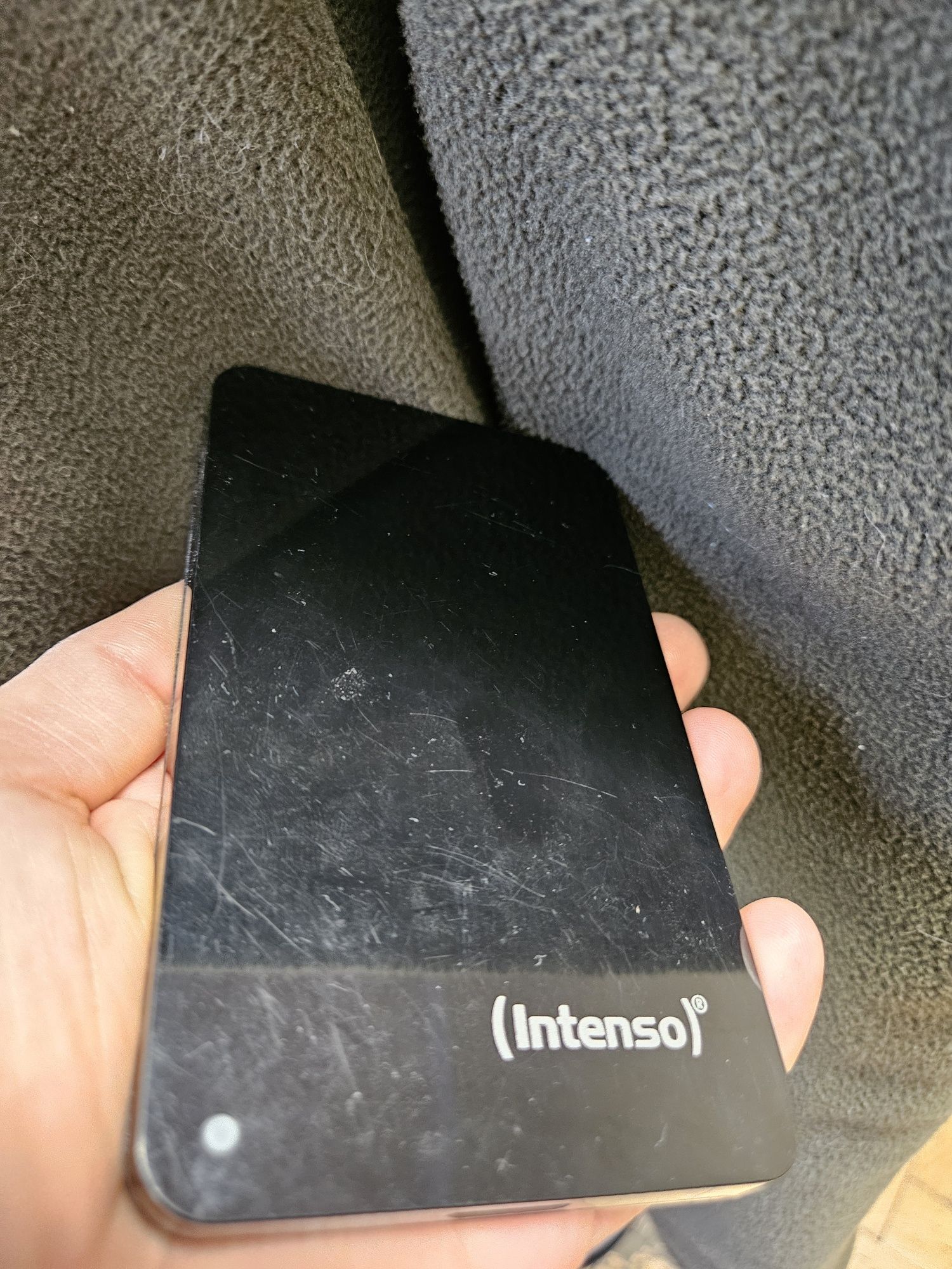 Zewnętrzny dysk 2 TB intenso memory case