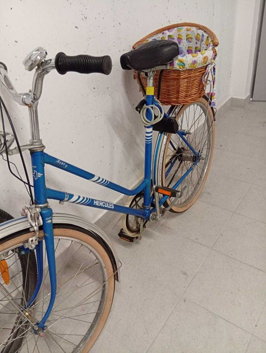 Rower Hercules miejski z 3 stopniowymi przerzutkami na tył