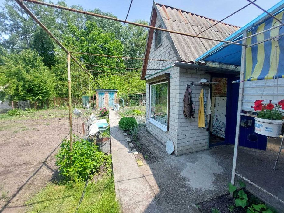 Будинок в дачному кооперативі "Дніпровський залив"[]