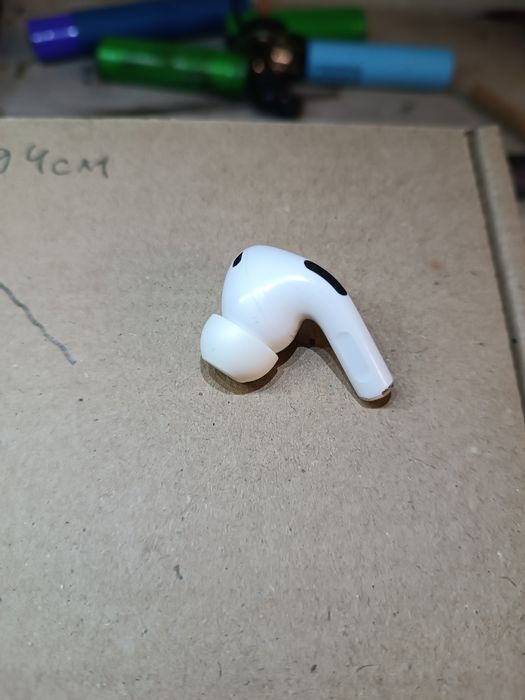 AirPods Pro 2 a2699 левый наушник