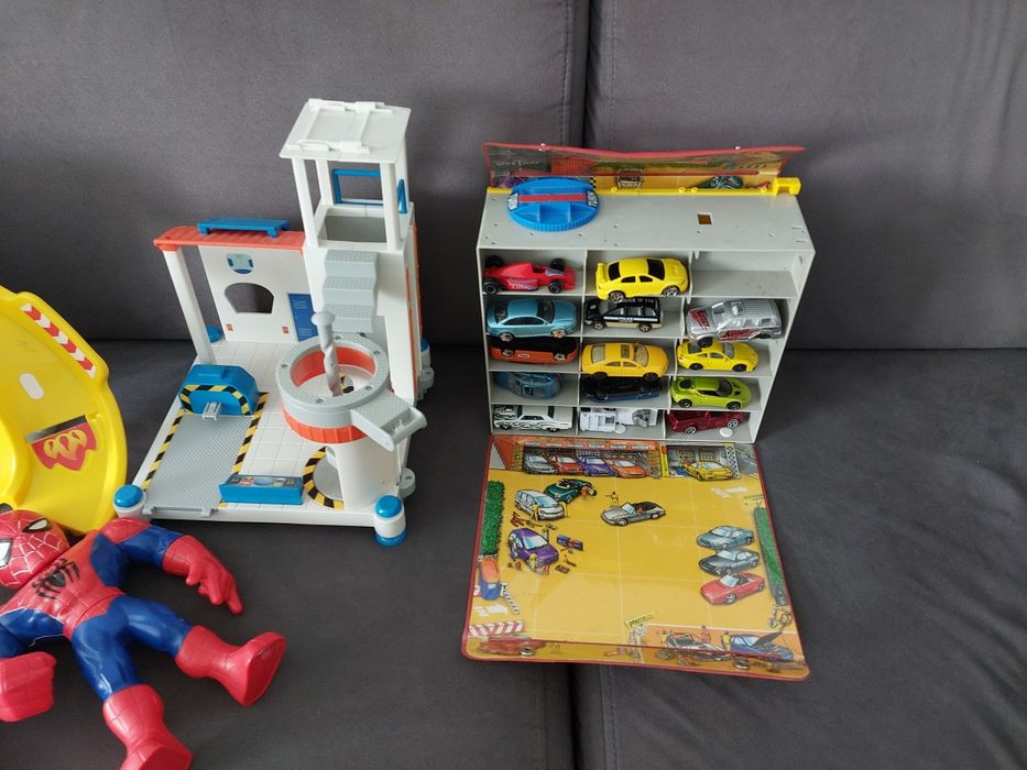 Zestaw zabawek dla chłopca