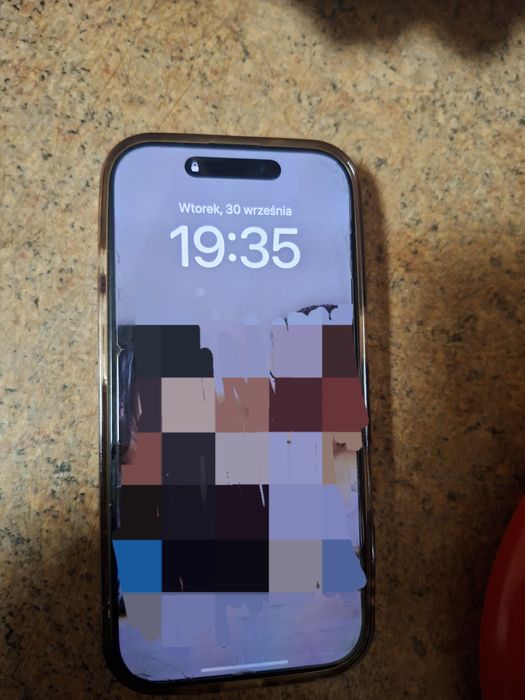 Sprzedam IPhone 16 Pro