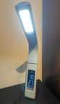 Candeeiro de mesa LED com visor