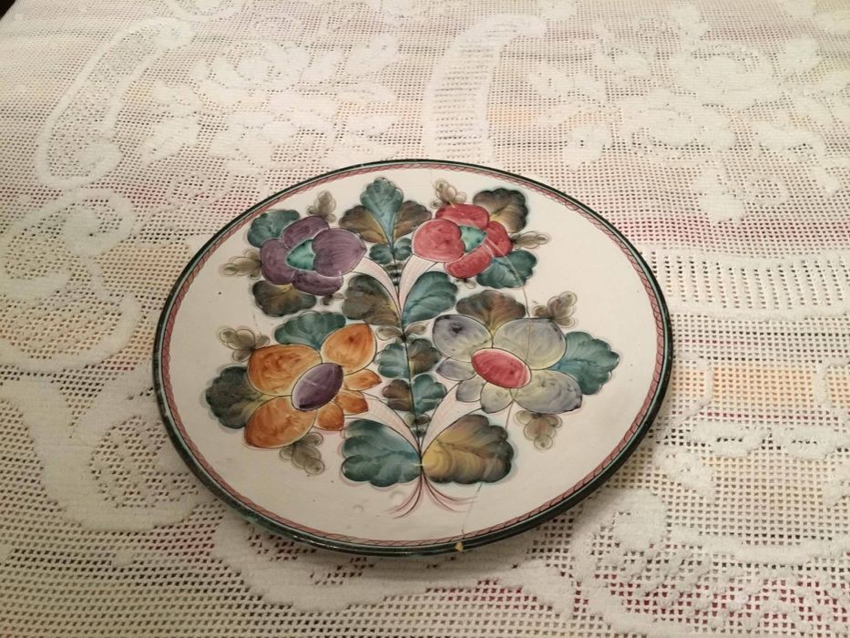 Prato redondo Louça de Coimbra Séc XVII