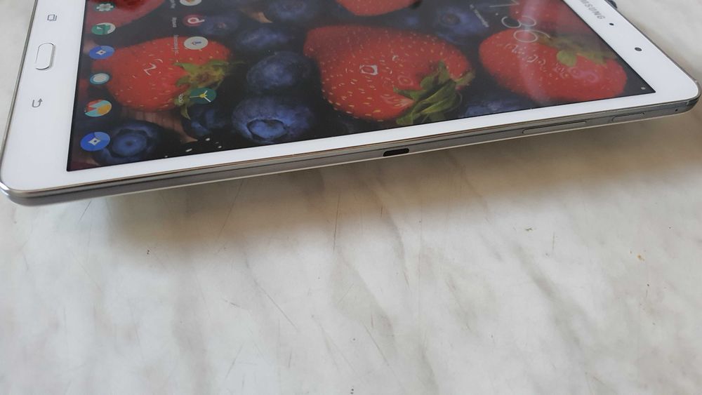 Ігровий Samsung Tab Pro T320 8 ядер 16GB 9-андроїд