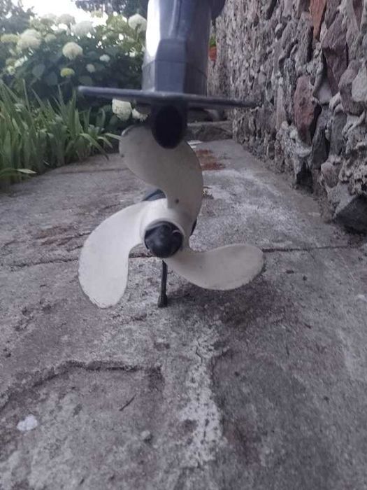 silnik zaburtowy YAMAHA 4KM 4 sów STAN BDB jacht motorówka łódka ponto