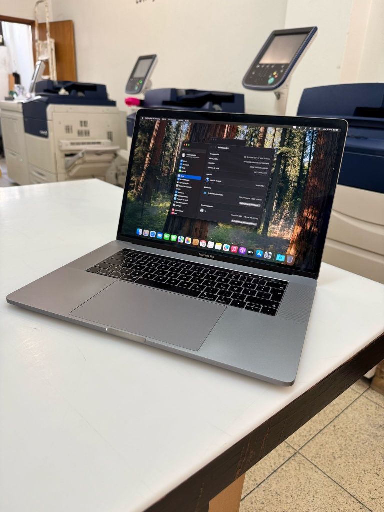 Portátil MacBook pro 2019