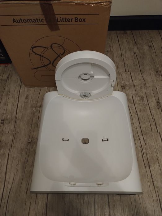 Automatyczna kuweta dla kota Wi-Fi Tuya + odkurzacz ręczny