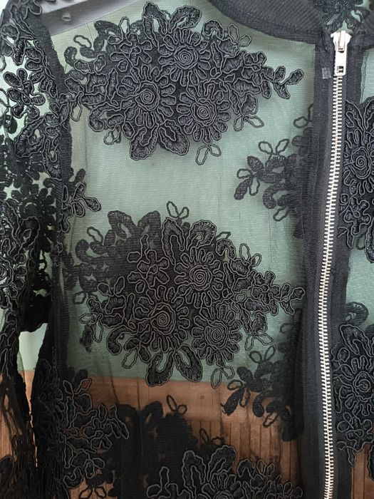 Жіноча легка курточка бомбер в готичному стилі, р. 38 (EUR)