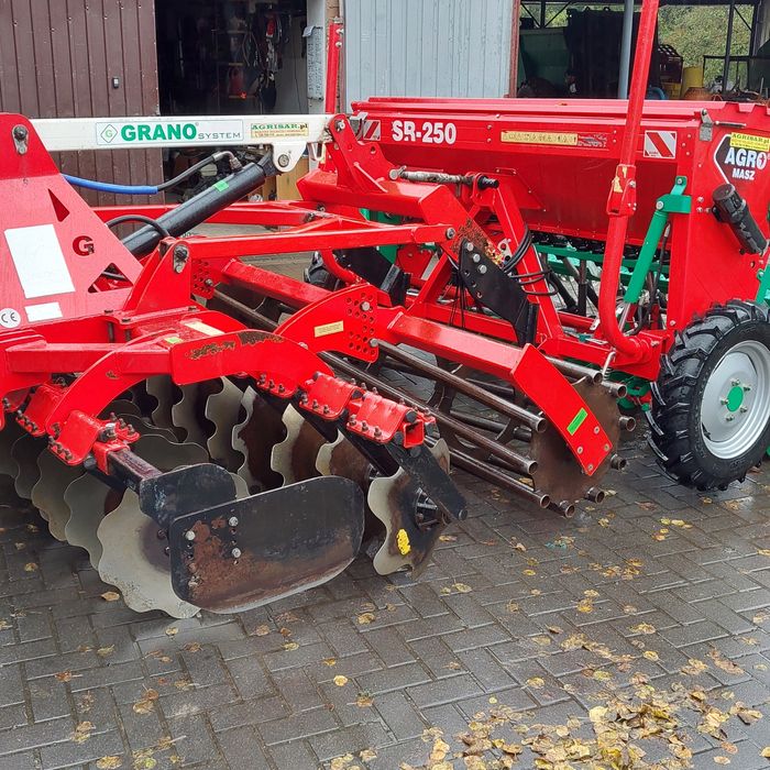 Zestaw  uprawowo siewny ago masz grano shark 2,5m