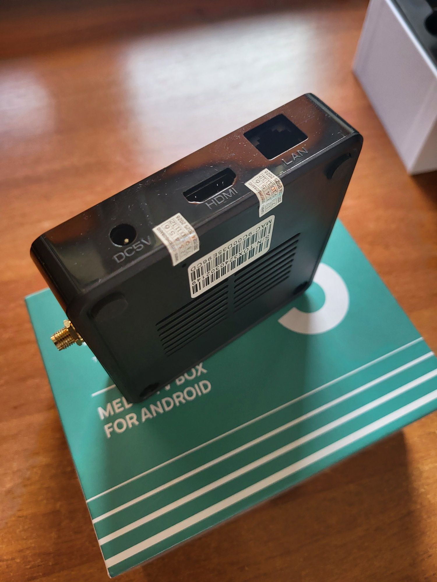 TOX 3 android TV приставка