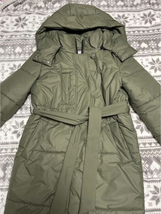 Зимове пальто пуховик