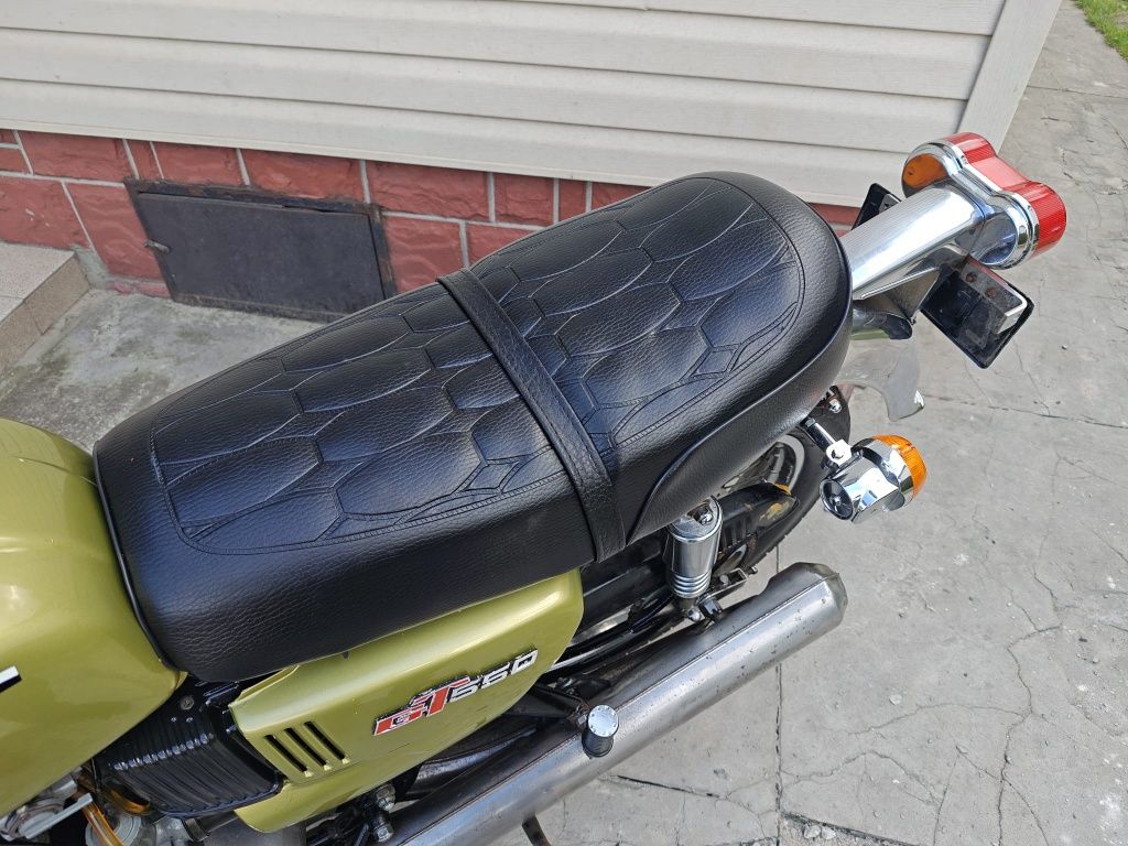 Suzuki GT 550 trzy cylindry dwusuw xs cx gs klasyk