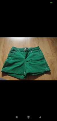 zielone szorty jeansowe spodenki