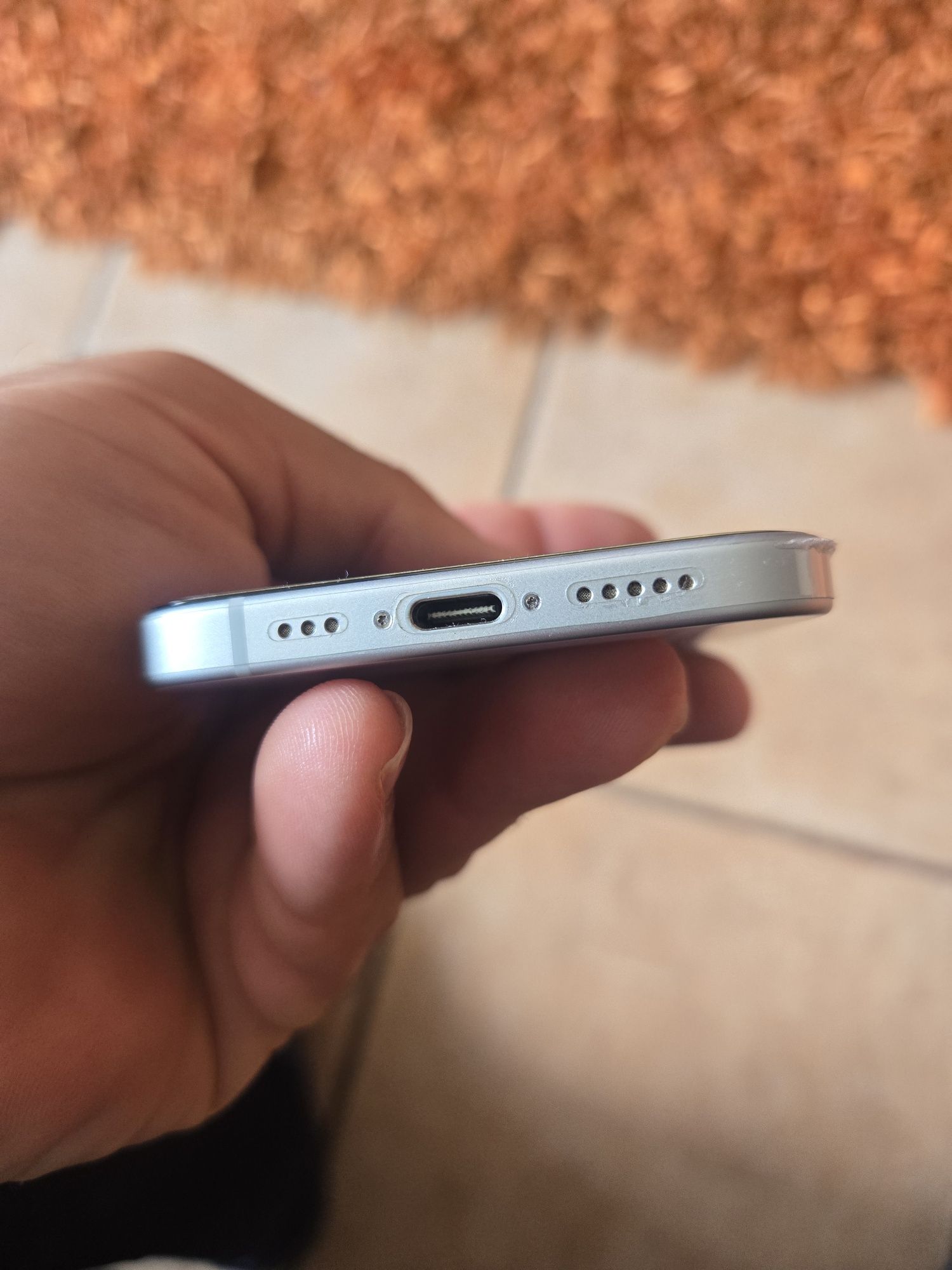 Iphone 15 128gb  branco