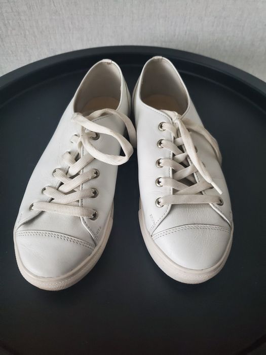 Кеди 36р шкіряні