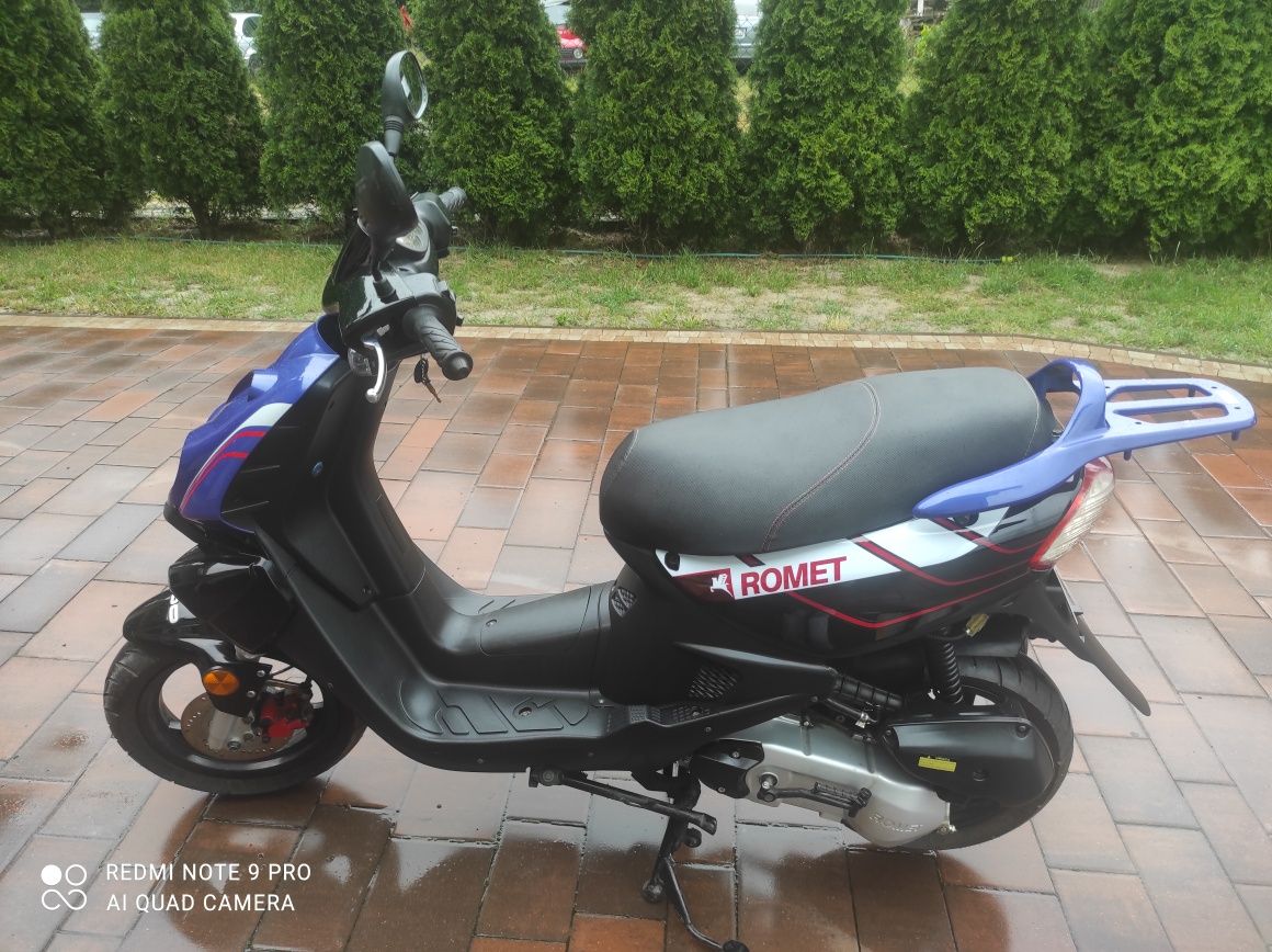 Skuter romet 700 1 właściciel salon 4000 kilometrów jak nowy