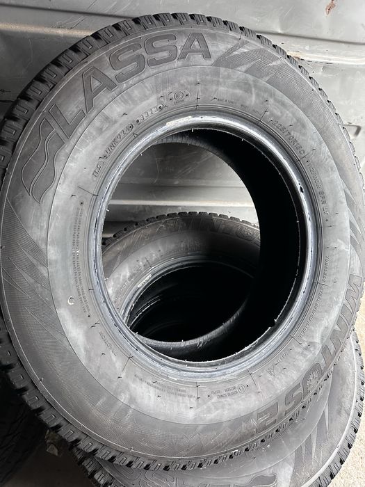 Lassa 33 2023 шини 225 70 15с зима Спрінтер Лт 35 Дукато