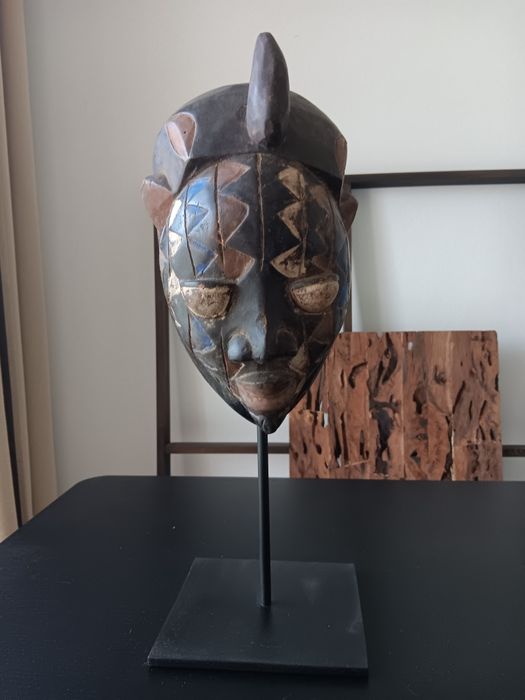 Máscara Africana Policromada