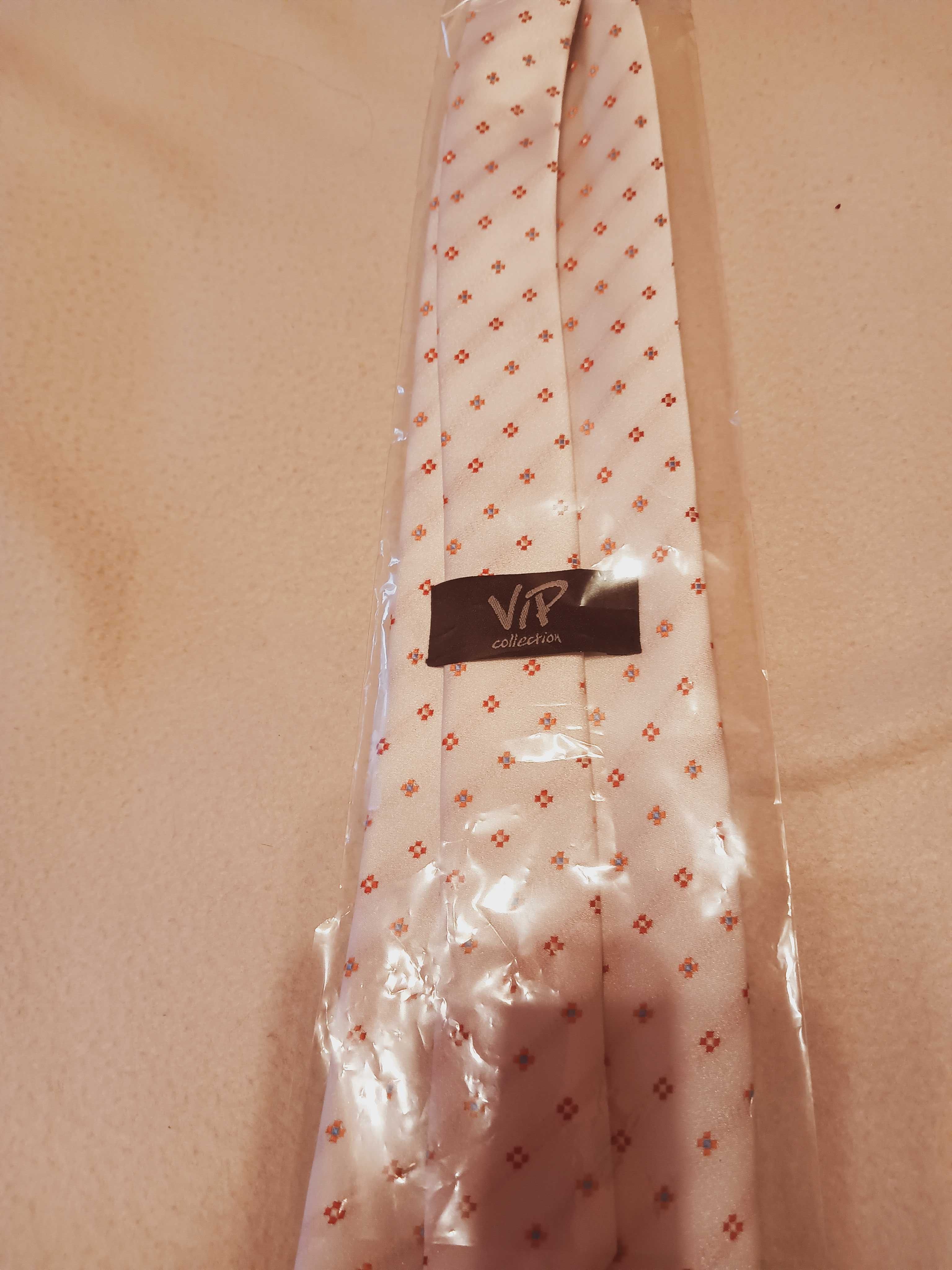 Krawat męski nowy w kolorze białym/ecru z delikatnym wzorkiem