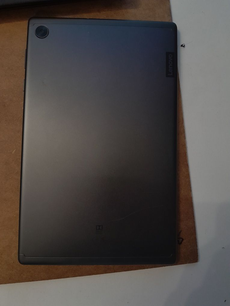 Планшет Lenovo tab m10 FHD plus