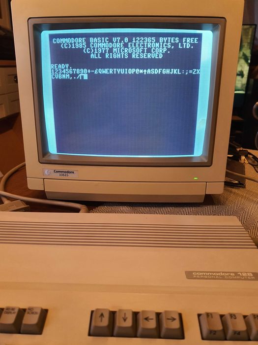 Commodore 128 BOX Dla kolekcjonera