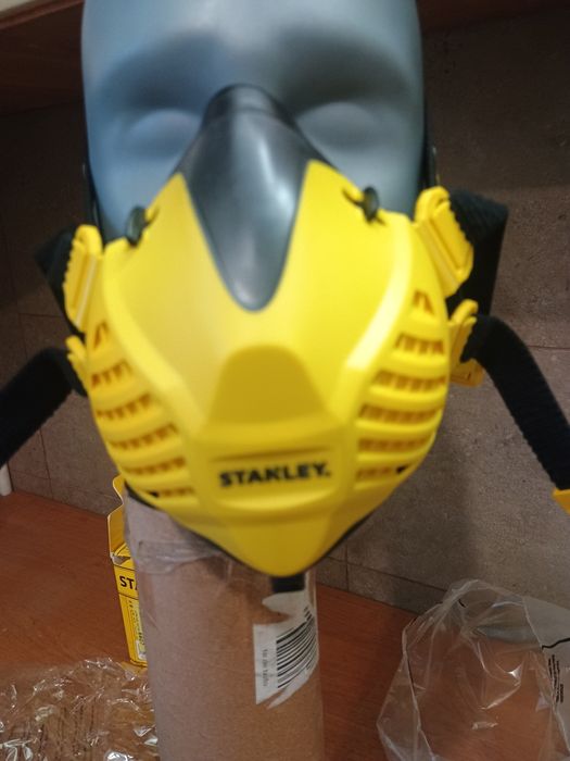 Półmaska wielokrotnego użytku STANLEY P3
