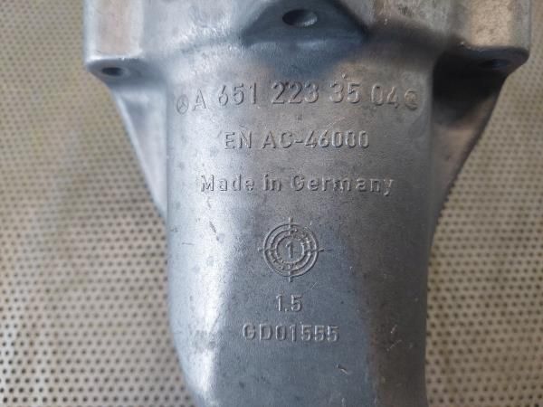 Apoio do motor MERCEDES-BENZ Classe C (W204)