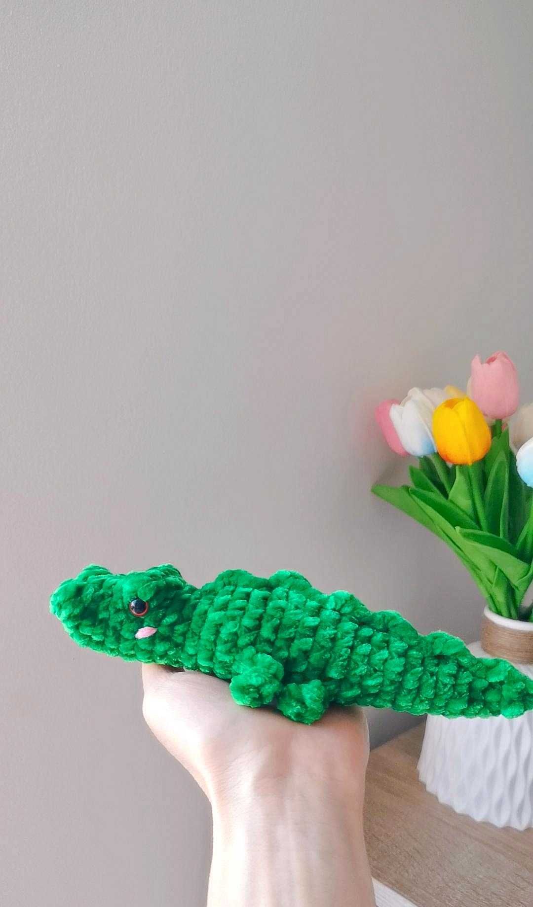 Krokodyl, aligator na szydełku, maskotka przytulanka handmade