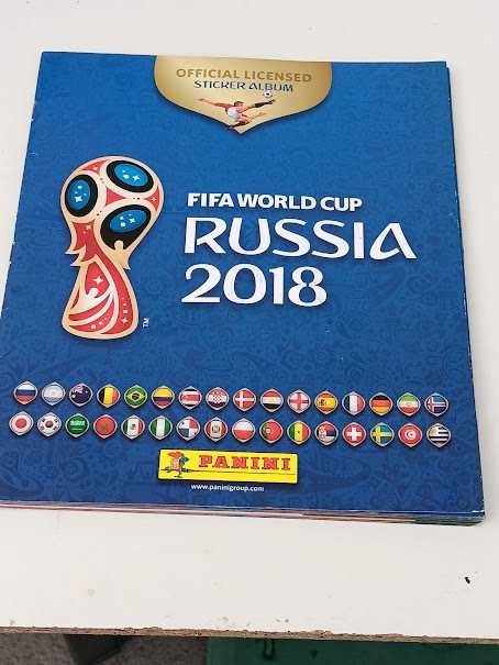 3 cadernetas mundial RUSSIA incompletas