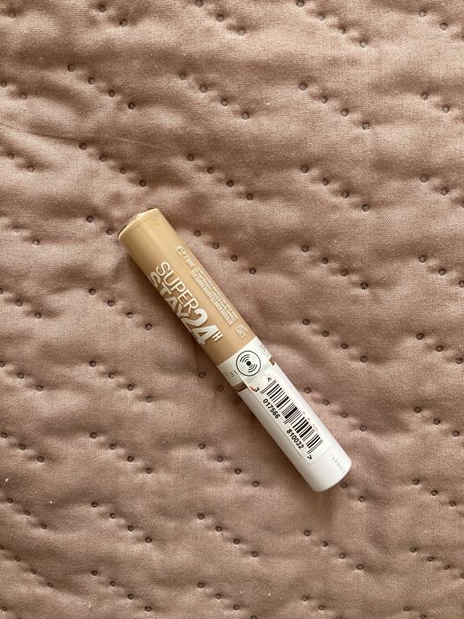 Maybelline korektor