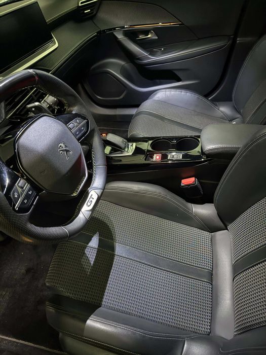 PEUGEOT 2008 GT 1.5 130CV