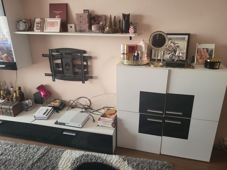 Meblościanka na wysoki połysk