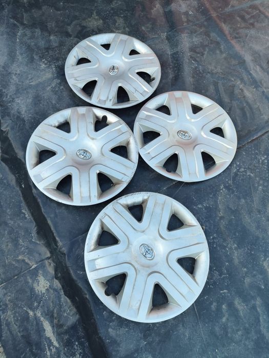 Kołpaki komplet 16" Toyota nr1
