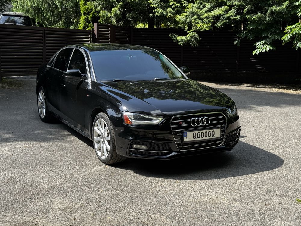 Ауді а4 2.0 кватро, S-line, чорна на чорному салоні, шкіра