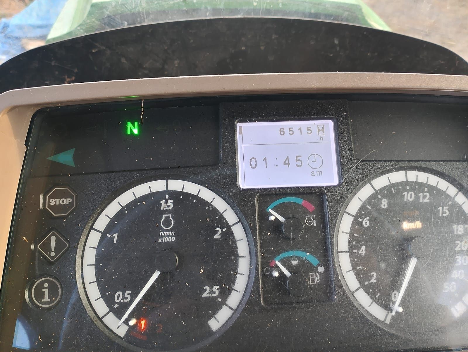 John Deere 6125M