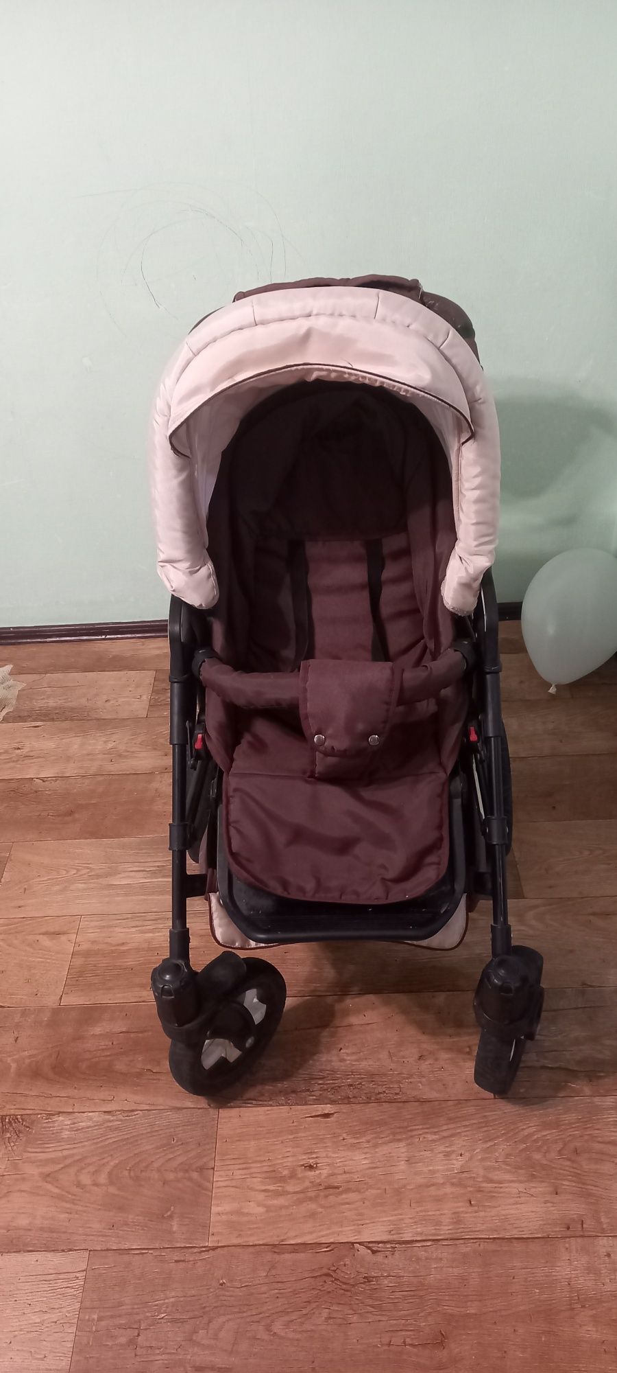 Продам дитячу коляску 2в1