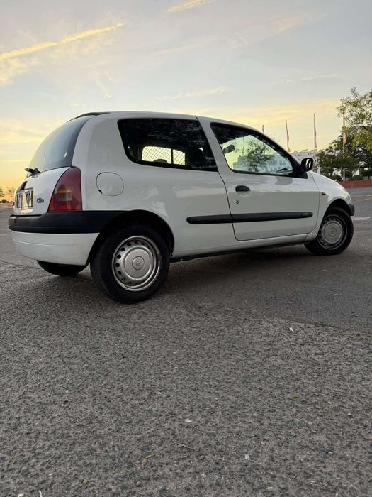 Renault Clio 1.9 Rn