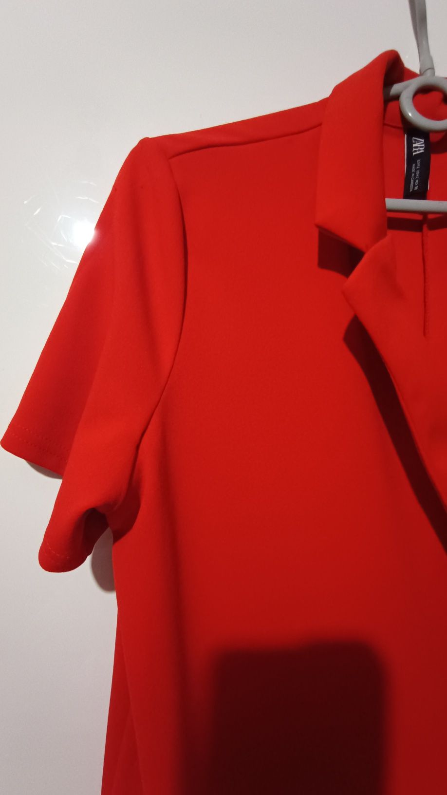 Okazja! Oryginalna sukienka Zara r M czerwona szmizjerka