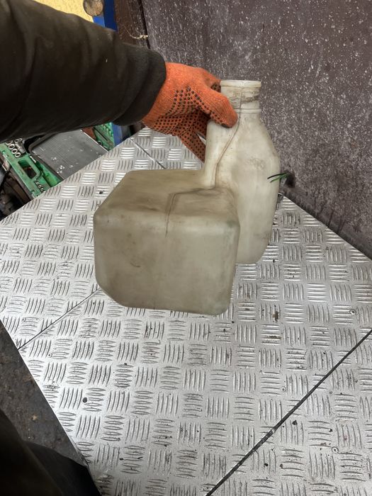 бачок омывателя ldv convoy